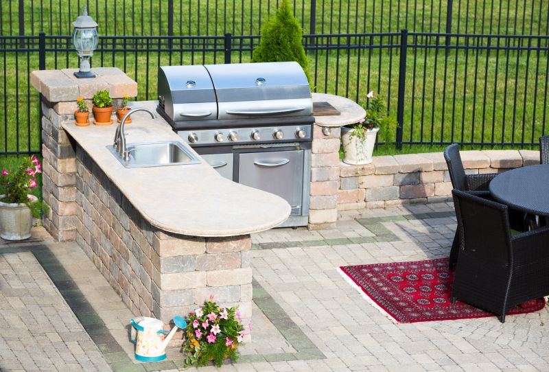 Outdoor Kitchen Construction in Pearland, TX